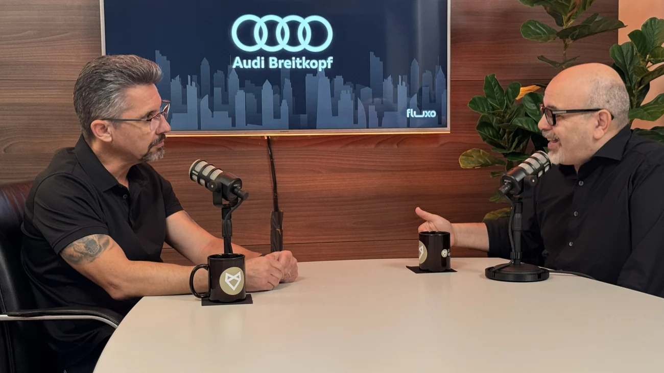 Conversa no estúdio do podcast O Novo Hunter